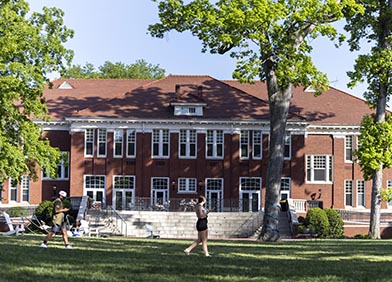 Queens Hall - Residence Quad side